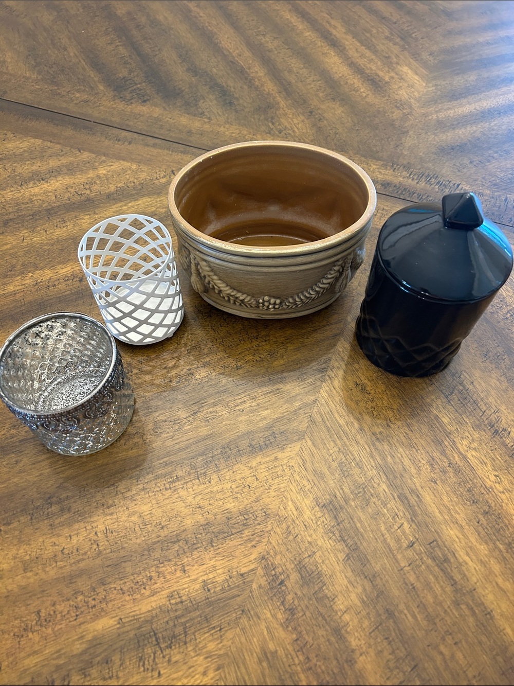 Miscellaneous containers